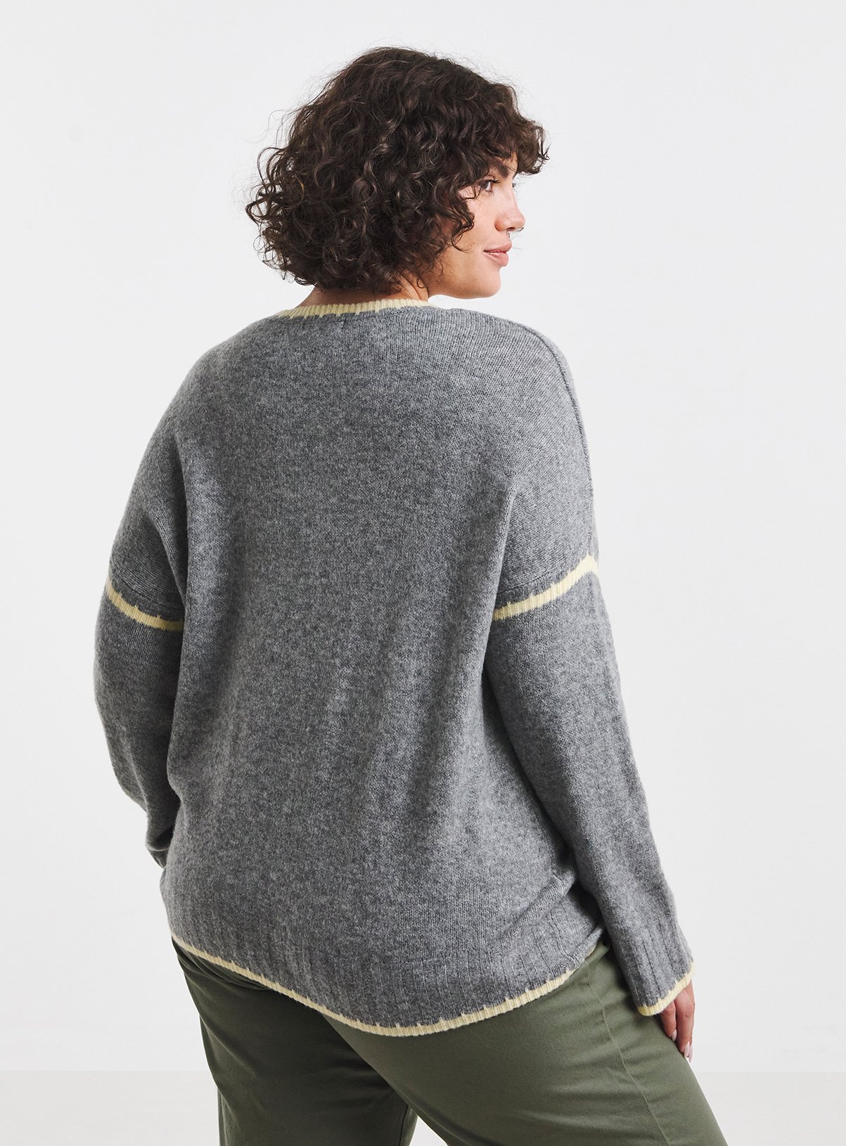 SIMPLY BE Sponge Whipstitch Jumper 20-22 - Image 2 thumbnail